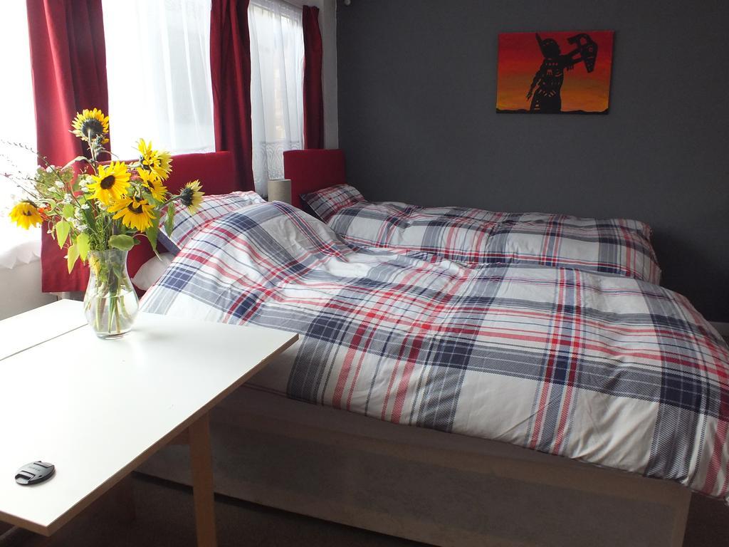 Bonna'S Bed And Breakfast Builth Wells Habitación foto